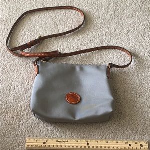 Dooney & Bourke pouchette crossbody bag
